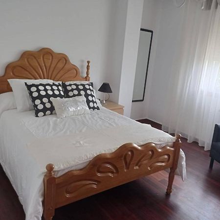 Vivienda Amplia Y Luminosa A Escasos Metros De La Playa De Cangas. Esterno foto