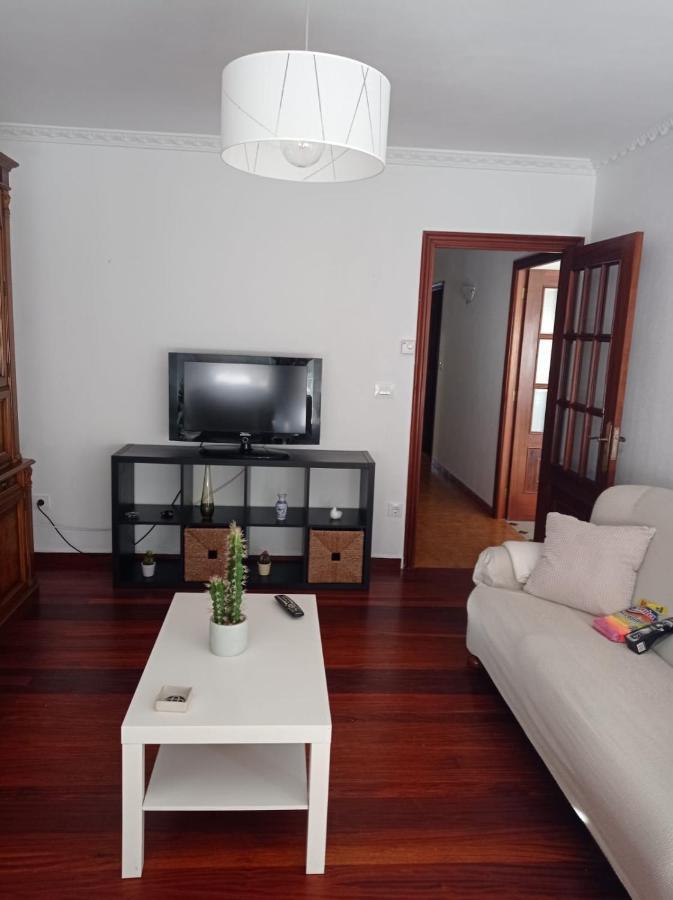 Vivienda Amplia Y Luminosa A Escasos Metros De La Playa De Cangas. Esterno foto