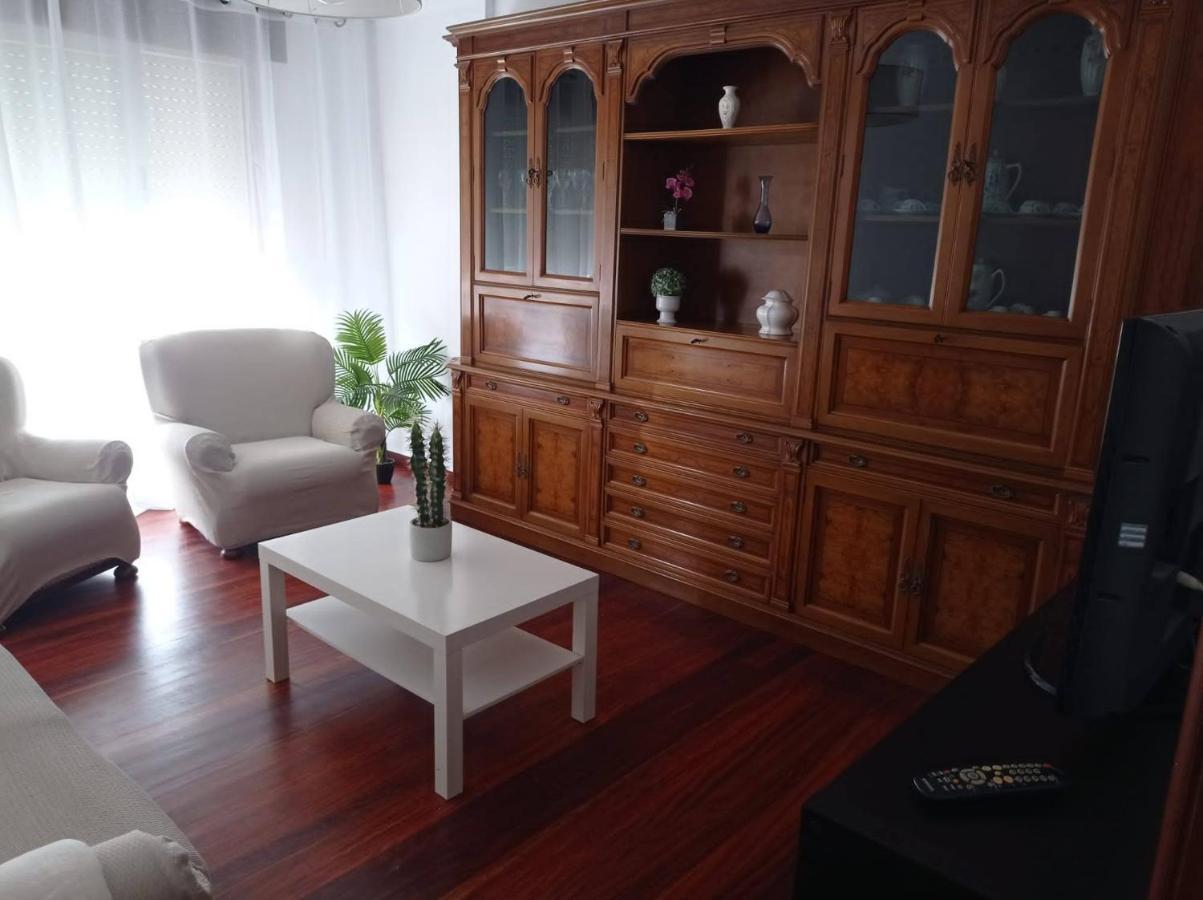 Vivienda Amplia Y Luminosa A Escasos Metros De La Playa De Cangas. Esterno foto